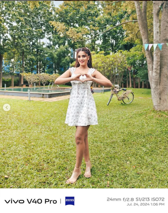 https://etn.igdesigns.in/wp-content/uploads/2025/06/vivo-nidhi-agerwal.png